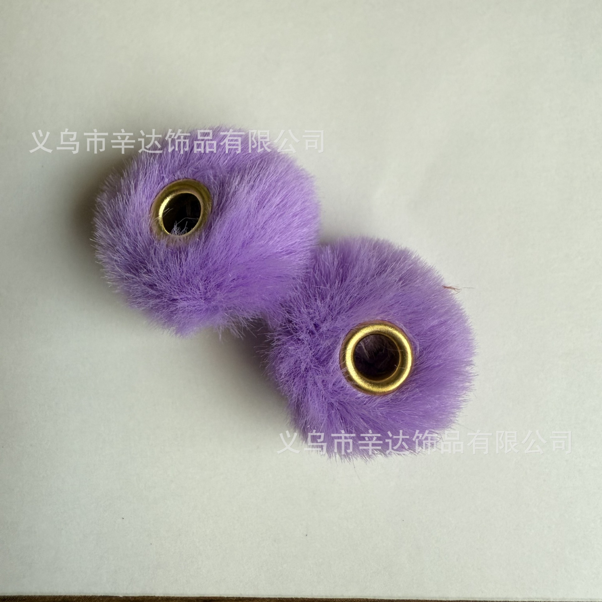 DIY pom-poms, plush beads, and through-hole DIY accessories and clothing materials