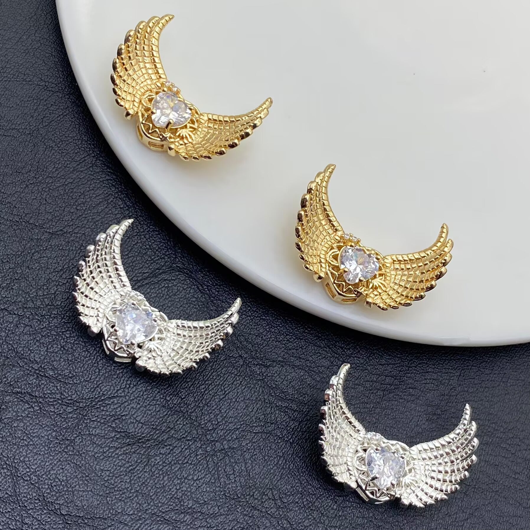 3D angel wings, full diamond heart, color-preserving zircon beads, micro-diamonds, handmade crystal bracelet/jewelry.