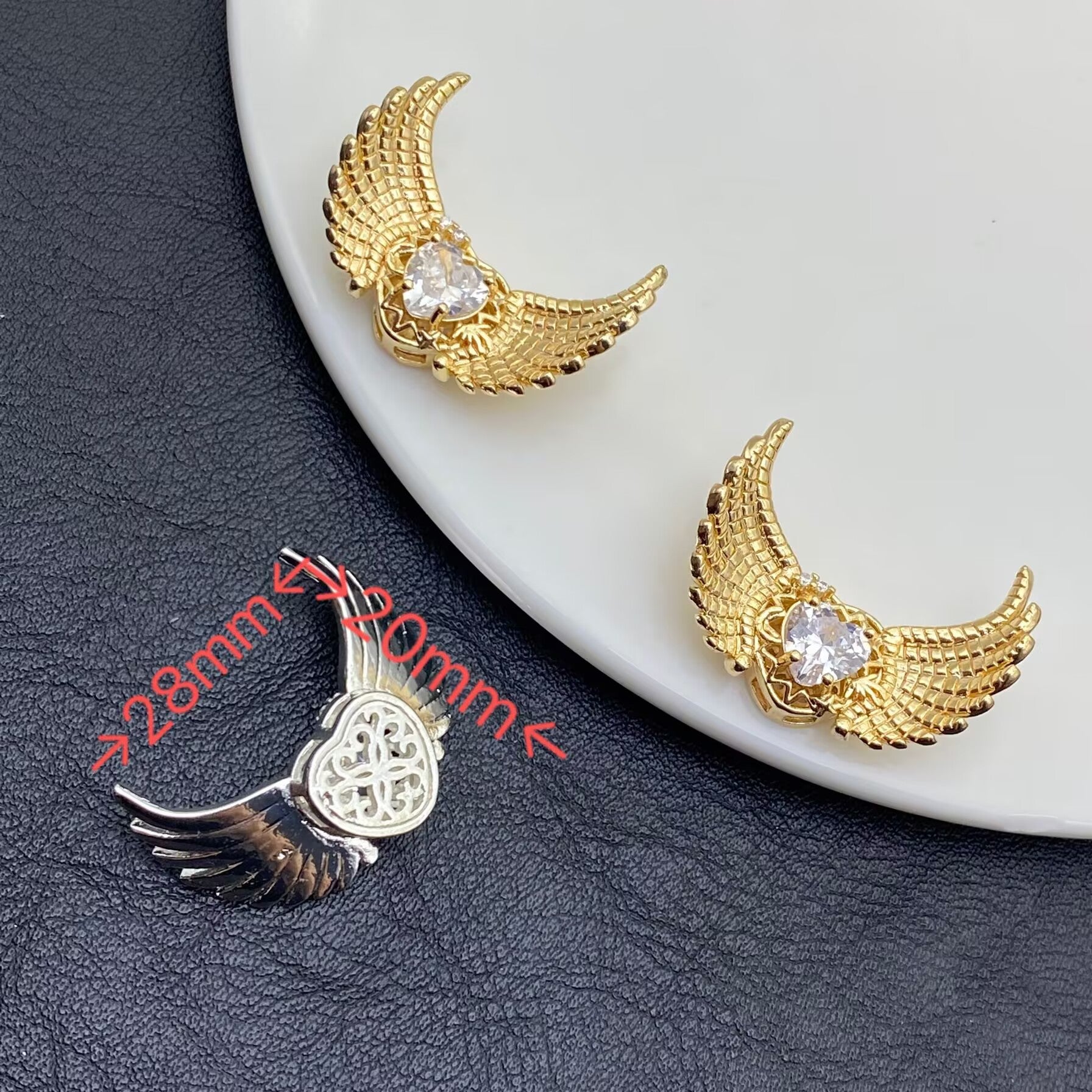 3D angel wings, full diamond heart, color-preserving zircon beads, micro-diamonds, handmade crystal bracelet/jewelry.