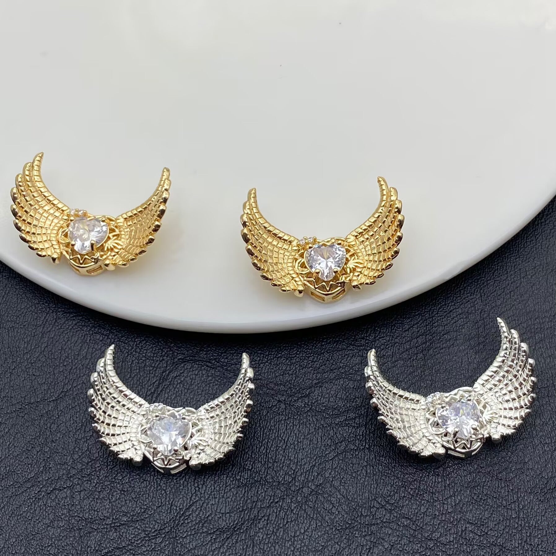 3D angel wings, full diamond heart, color-preserving zircon beads, micro-diamonds, handmade crystal bracelet/jewelry.