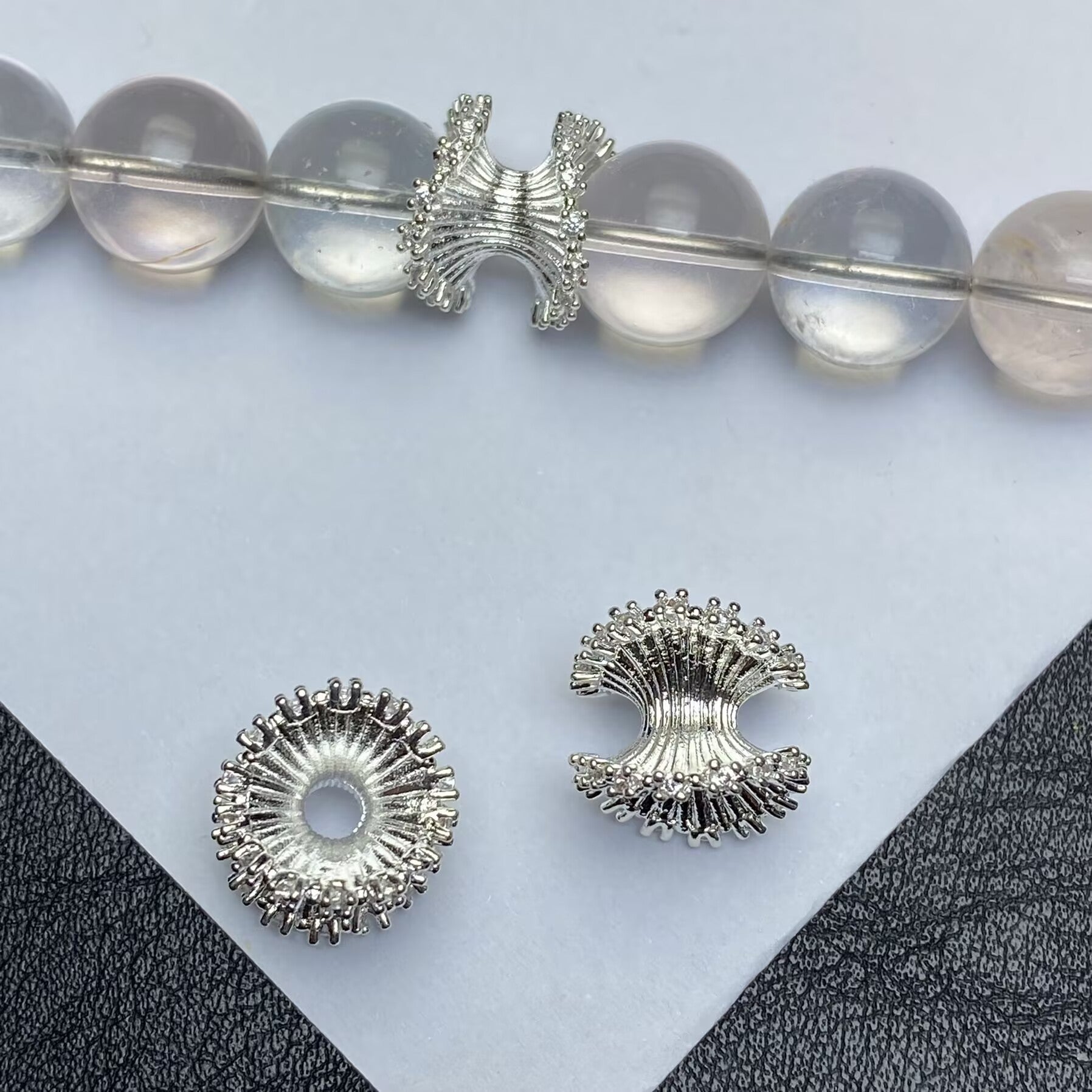 Irregular spiral flower holder crystal bracelet/bracelet, DIY jewelry accessory, diamond-set and color-preserving beaded bracelet.