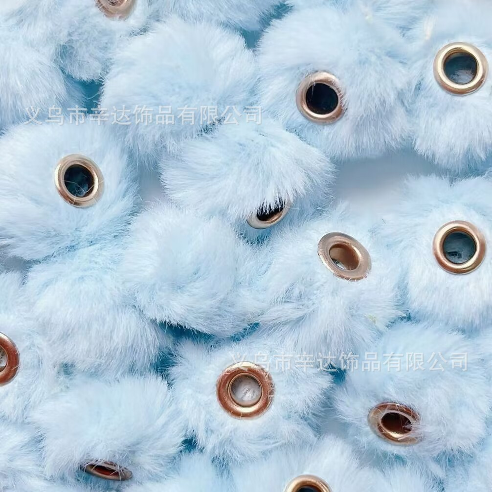 DIY pom-poms, plush beads, and through-hole DIY accessories and clothing materials
