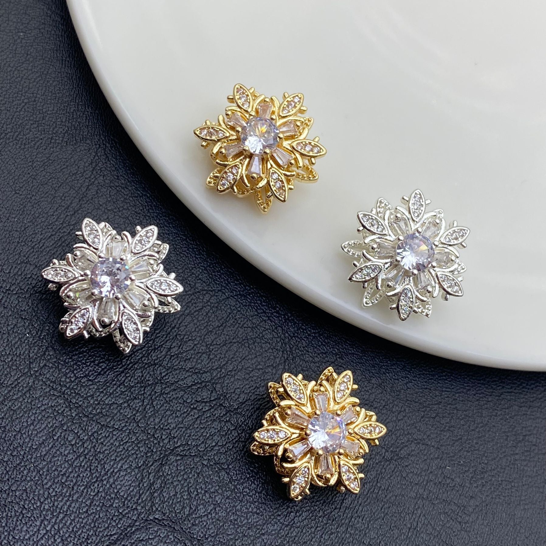 Double-layer rotating large snowflake spacer beads, color-preserving zircon loose beads, micro diamond beads, handmade crystal bracelet/jewelry bracelet.